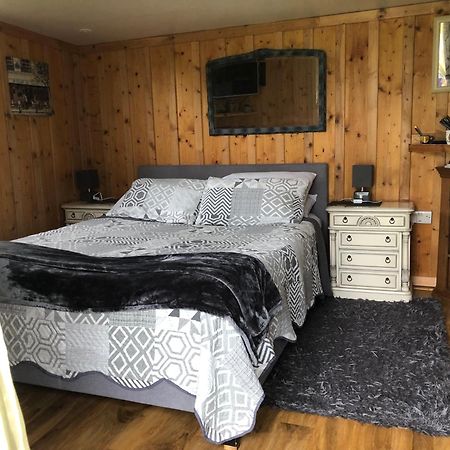 Owly 'Ouse Bed & Breakfast Barnstaple Bagian luar foto