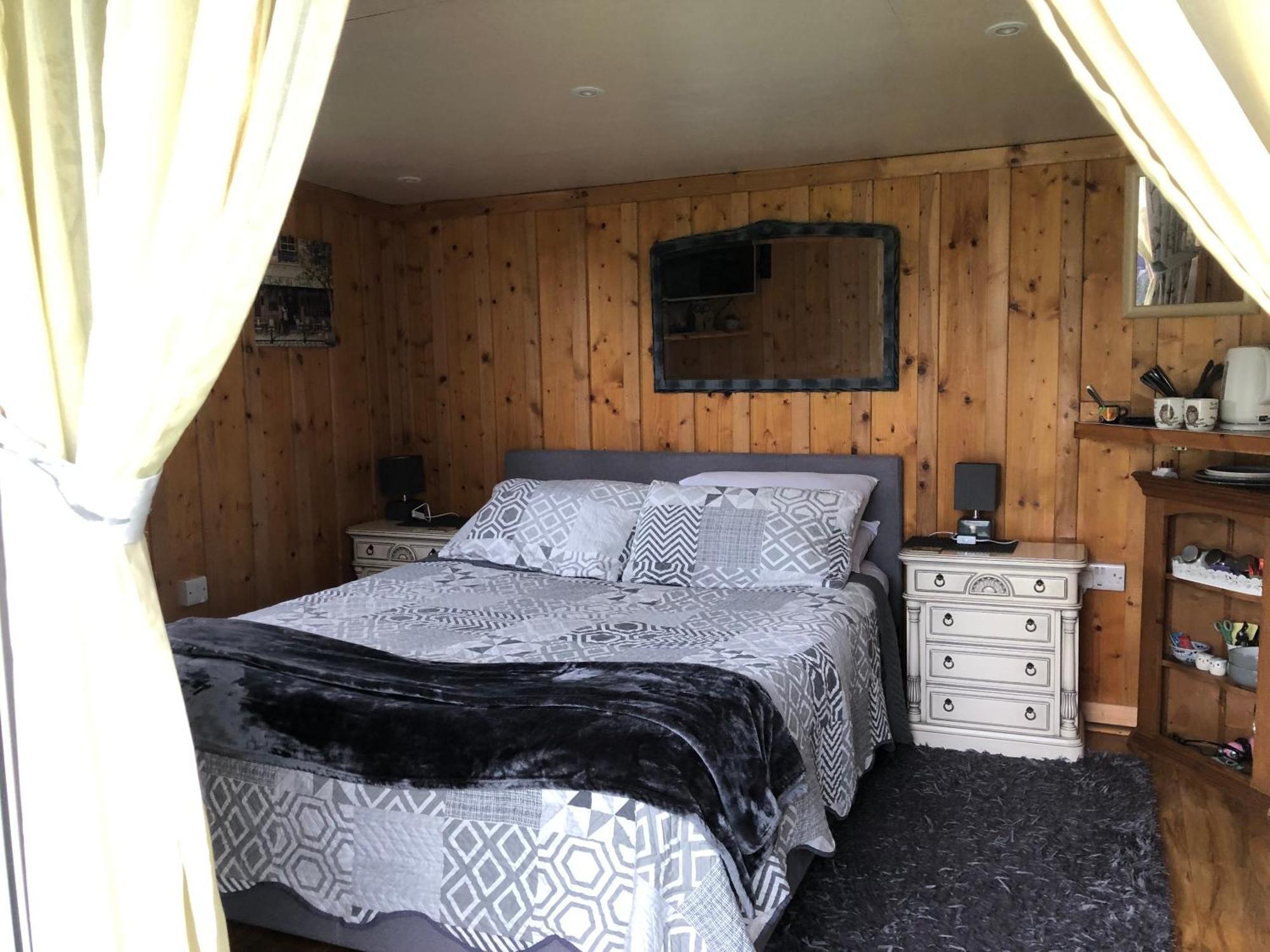 Owly 'Ouse Bed & Breakfast Barnstaple Bagian luar foto