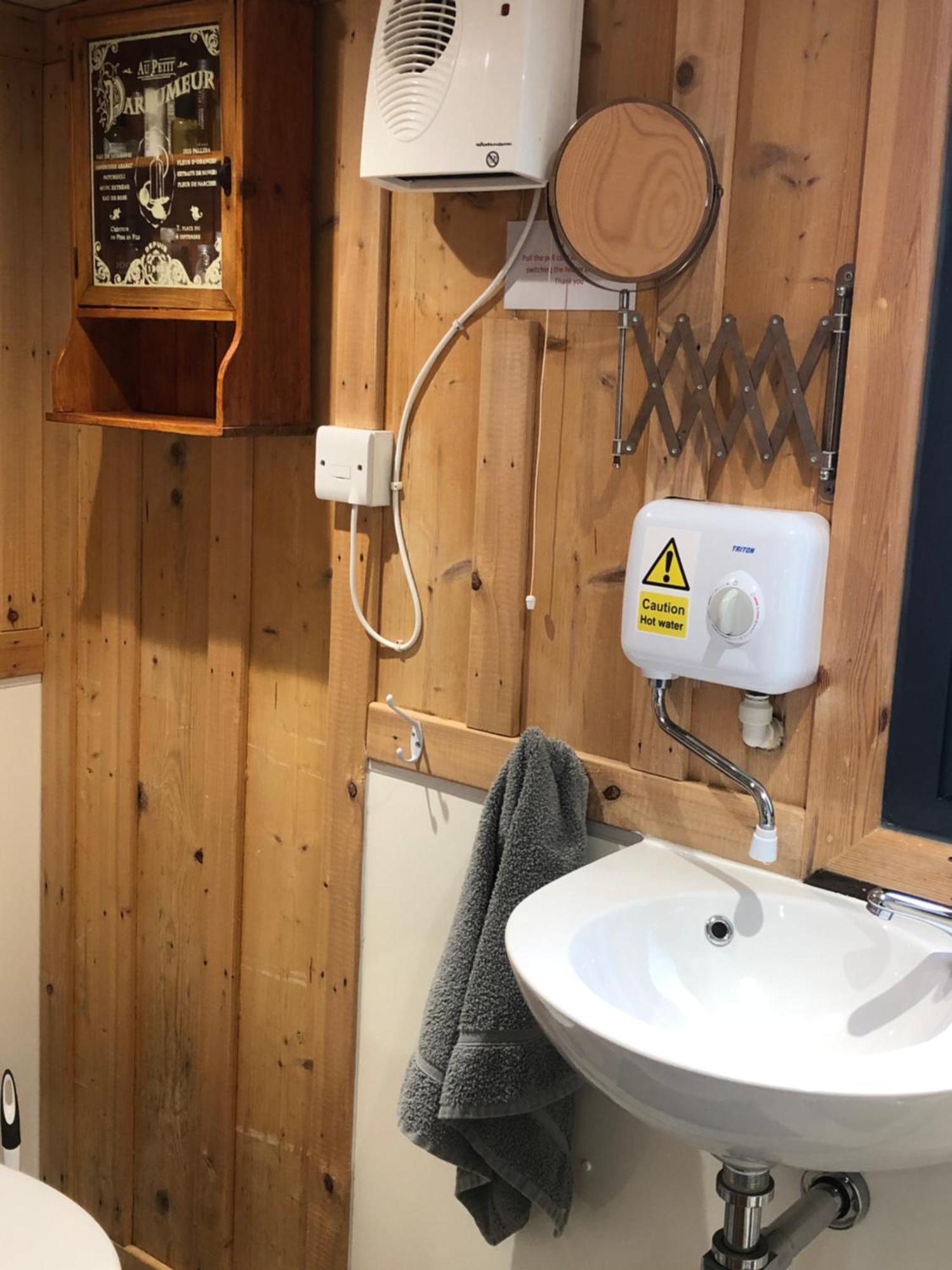 Owly 'Ouse Bed & Breakfast Barnstaple Bagian luar foto