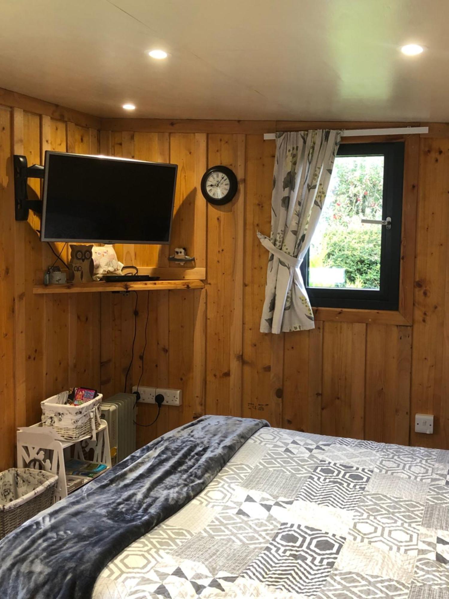 Owly 'Ouse Bed & Breakfast Barnstaple Bagian luar foto